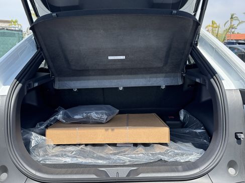 New 2026 Toyota C-HR AWD/4WD image 9