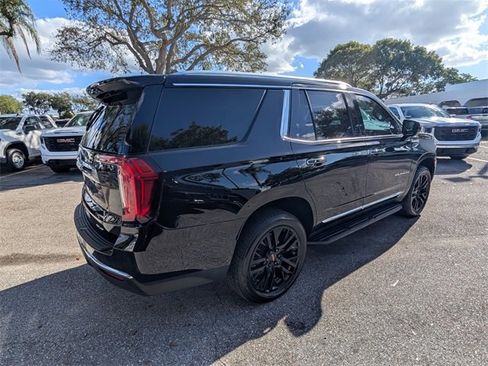 Used 2023 GMC Yukon SLT image 7