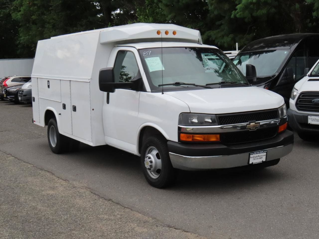 Used 2015 Chevrolet Express 3500 RWD image 6
