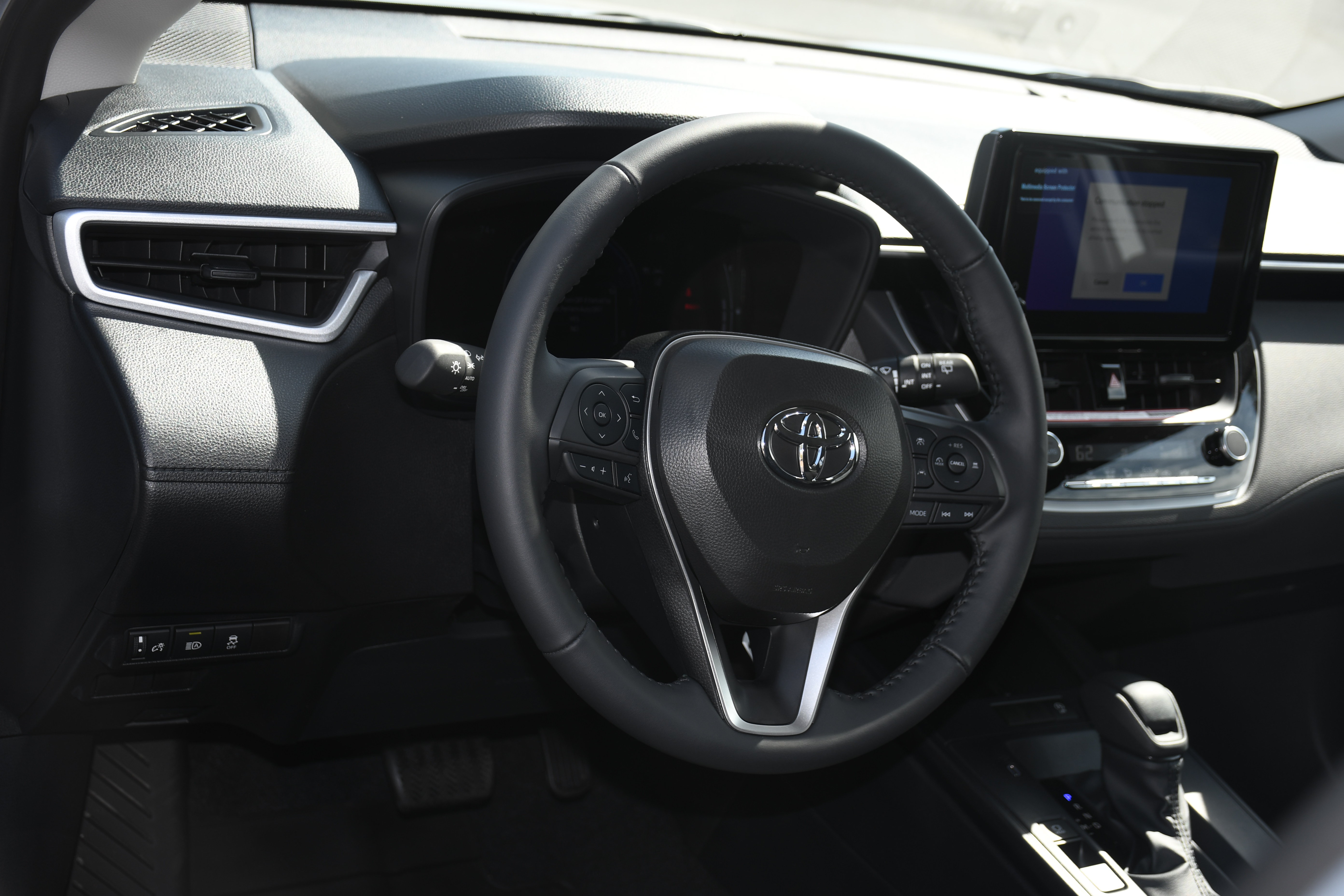 New 2026 Toyota Corolla Cross LE FWD image 4