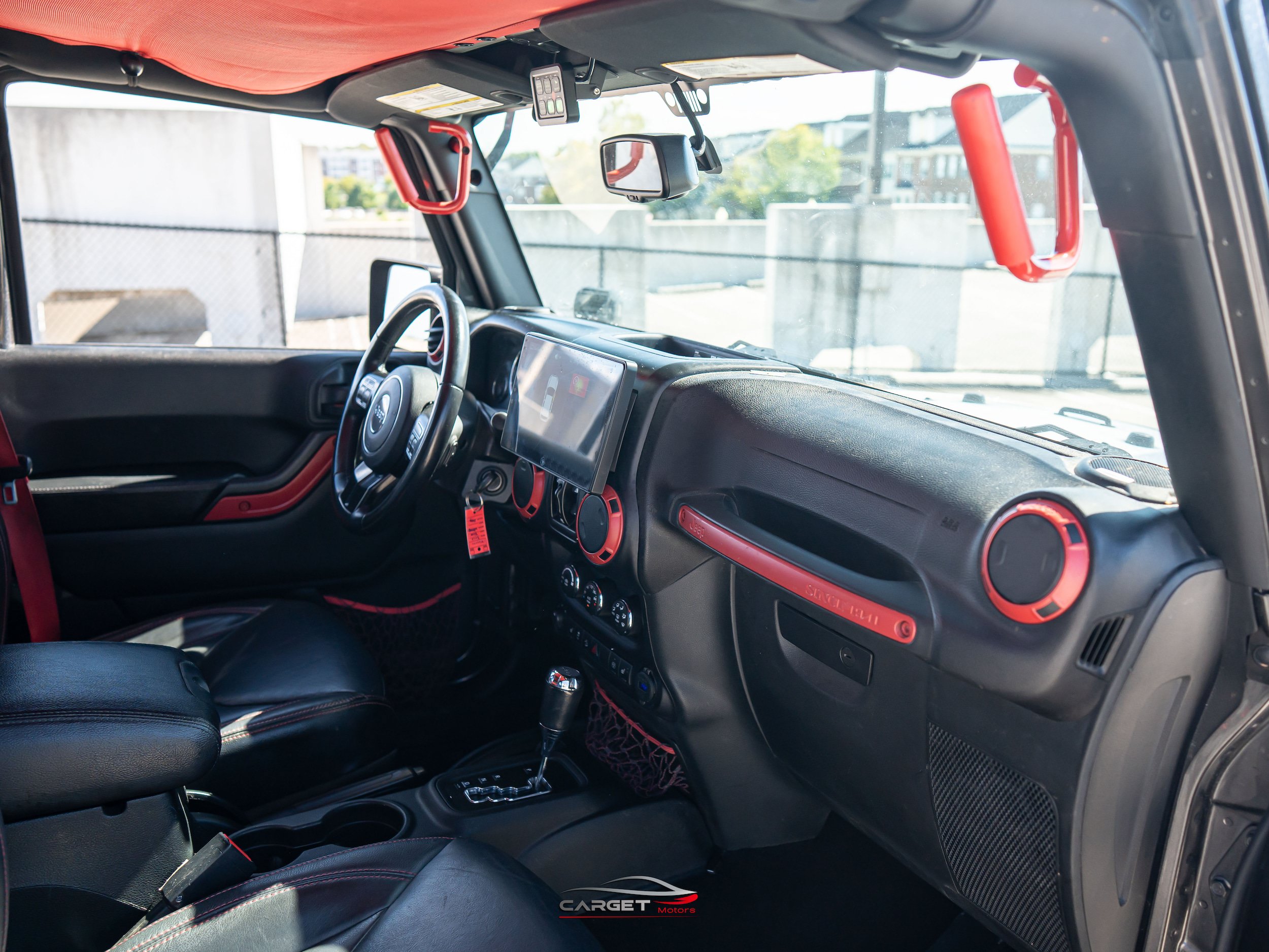 Used 2017 Jeep Wrangler Unlimited Rubicon AWD/4WD image 15