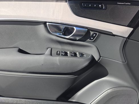 Used 2026 Volvo XC90 T8 Ultra image 26