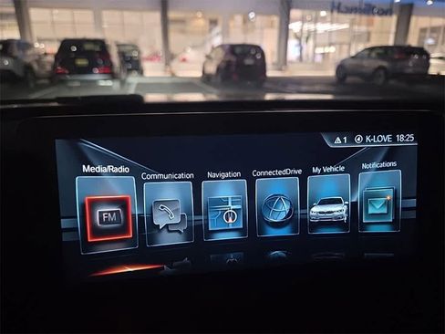 Used 2017 BMW 330i xDrive Sedan image 13