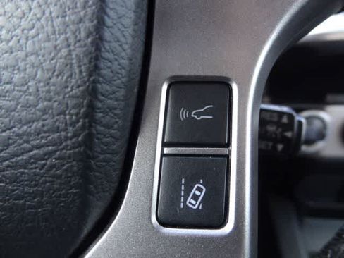 Used 2023 Toyota Tacoma SR5 AWD/4WD image 19