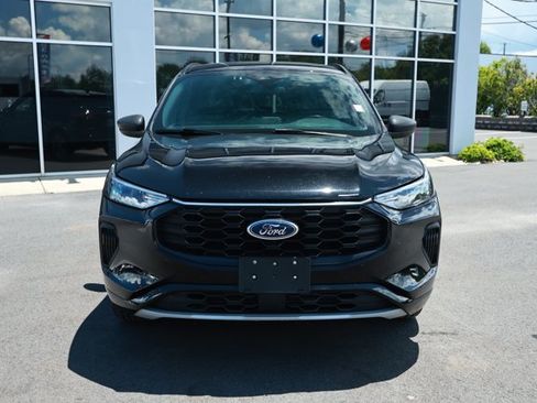 Used 2024 Ford Escape ST-Line AWD/4WD image 2
