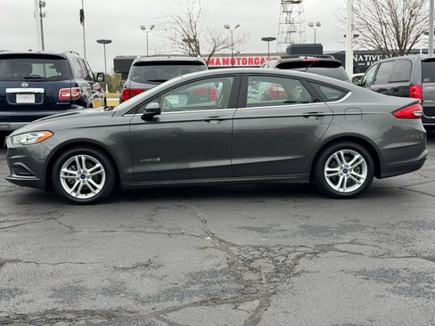 Used 2018 Ford Fusion SE image 8