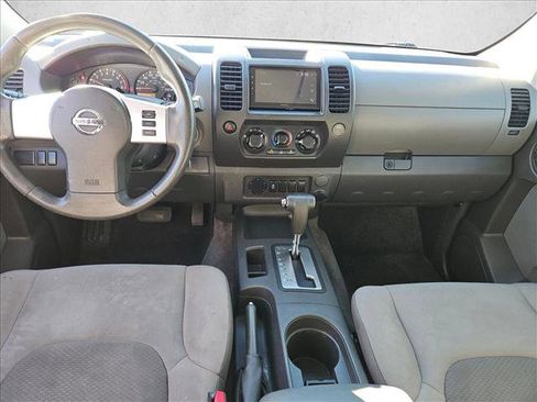 Used 2013 Nissan Xterra X image 16