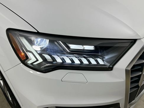 Used 2021 Audi Q7 3.0T Prestige w/ Prestige Package AWD/4WD image 9