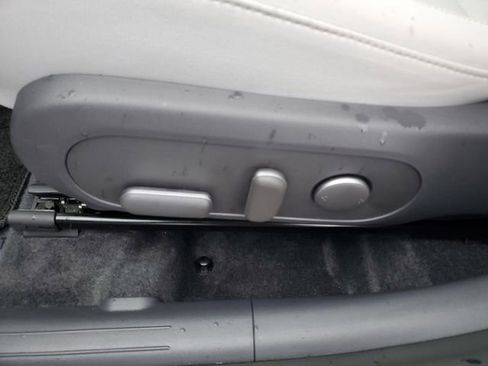 Used 2025 Hyundai Kona SEL image 19