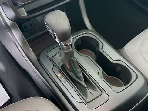 Used 2022 Chevrolet Colorado W/T w/ WT Convenience Package image 17