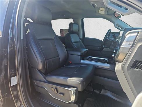 Certified 2024 Ford F250 Lariat w/ Black Appearance Package image 12