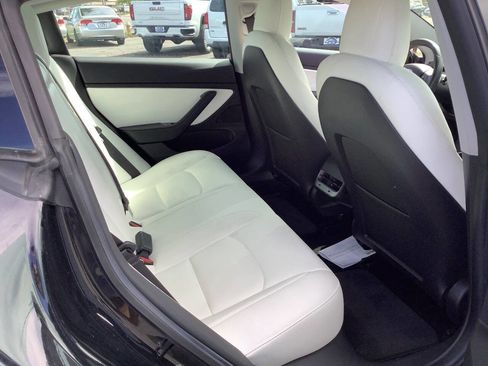 Used 2019 Tesla Model 3 Standard Range Plus RWD image 29