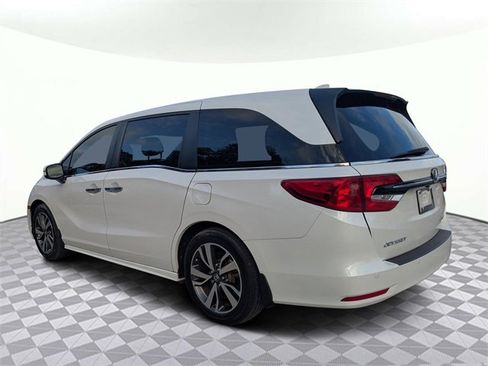 Used 2023 Honda Odyssey Touring image 6