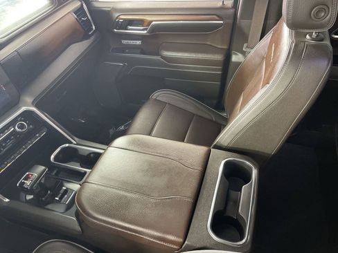 Used 2023 GMC Sierra 1500 Denali w/ Denali Reserve Package image 23