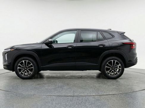 Used 2025 Chevrolet TrailBlazer LT image 5