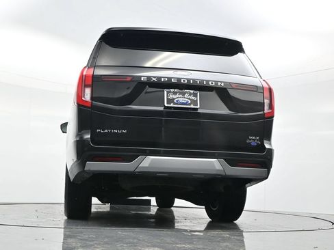 Used 2025 Ford Expedition Max Platinum AWD/4WD image 57
