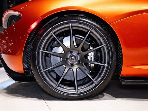 Used 2014 McLaren P1 RWD image 41