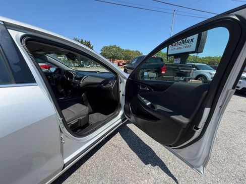 Used 2019 Chevrolet Malibu RS FWD image 16