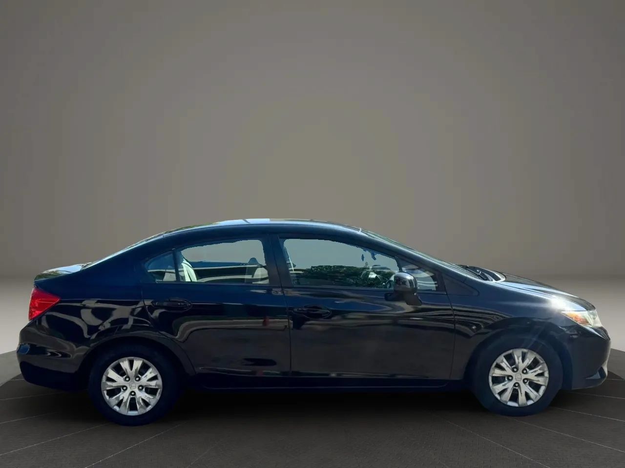 Used 2012 Honda Civic LX image 5