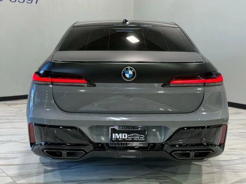Used 2025 BMW 760i xDrive w/ Executive Package AWD/4WD image 58