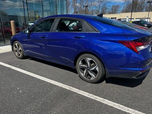 Used 2022 Hyundai Elantra Limited w/ Winter Weather Package image 7