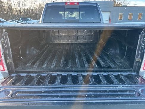 Used 2016 RAM 1500 Laramie w/ Convenience Group image 9