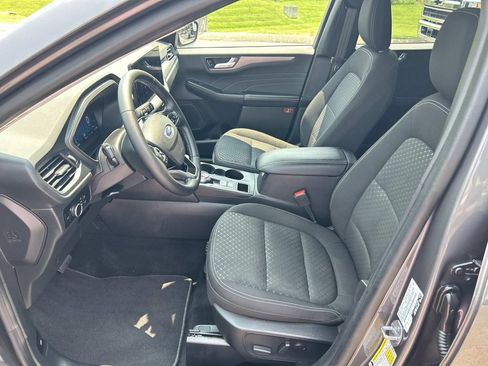 Used 2023 Ford Escape Active w/ Tech Pack #2 FWD image 28