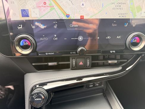 Used 2023 Lexus NX 350h AWD w/ Cold Area Package image 31