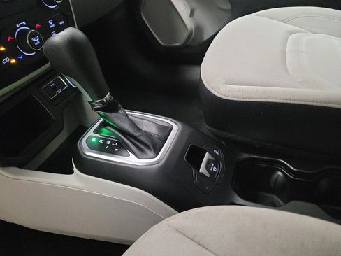 Used 2020 Jeep Renegade Latitude w/ Popular Equipment Group FWD image 26