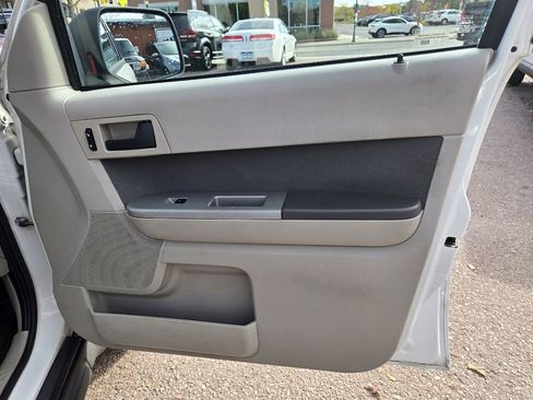 Used 2009 Ford Escape XLT image 24