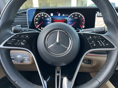 Used 2026 Mercedes-Benz GLS 450 4MATIC image 24
