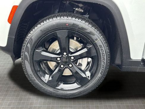 New 2026 Jeep Grand Cherokee L Limited w/ Limited Altitude Package image 46