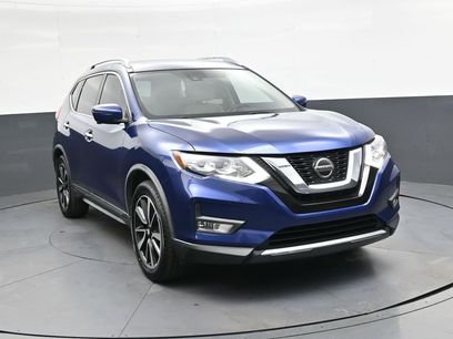 Used 2018 Nissan Rogue SL w/ Premium Package