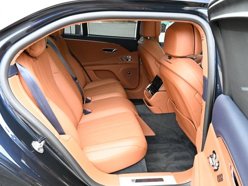 Used 2022 Bentley Flying Spur V8 AWD/4WD image 53