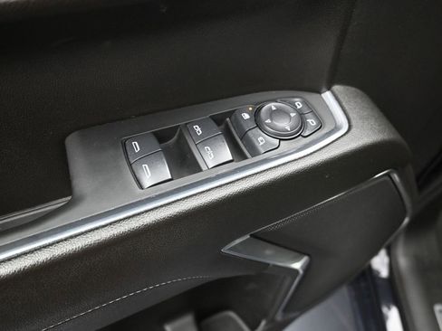 Certified 2024 GMC Sierra 1500 SLT image 12