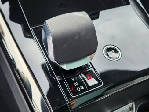 Certified 2025 Land Rover Range Rover Sport Dynamic SE image 22