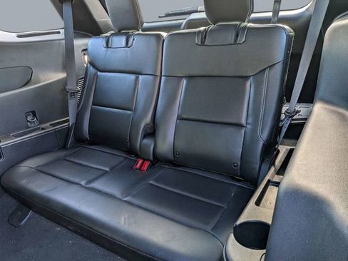 Used 2022 Ford Explorer ST w/ ST High-Performance Pack image 12