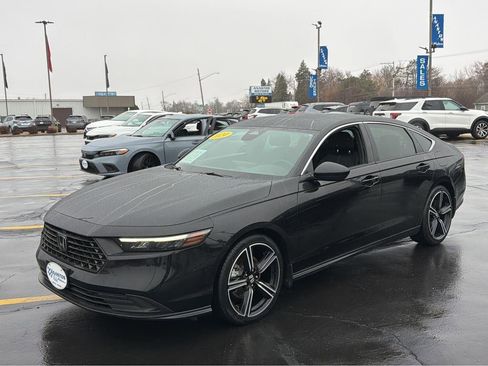 Used 2024 Honda Accord Sport image 7