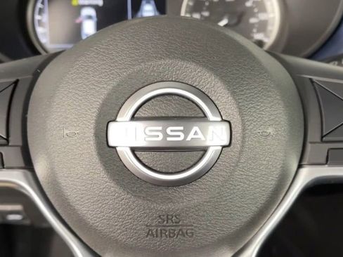 Used 2025 Nissan Versa SV w/ Trunk Package FWD image 23