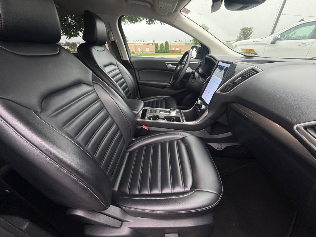 Used 2024 Ford Edge SEL AWD/4WD image 40