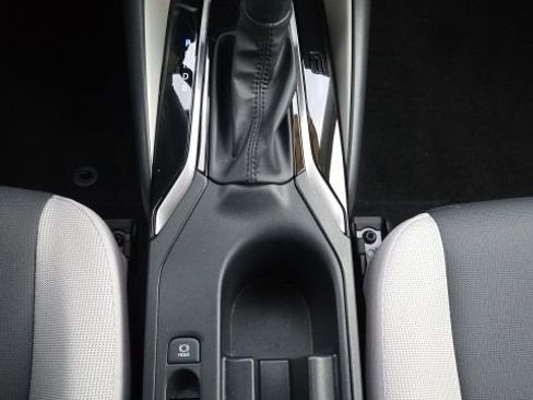 Used 2023 Toyota Corolla LE image 18