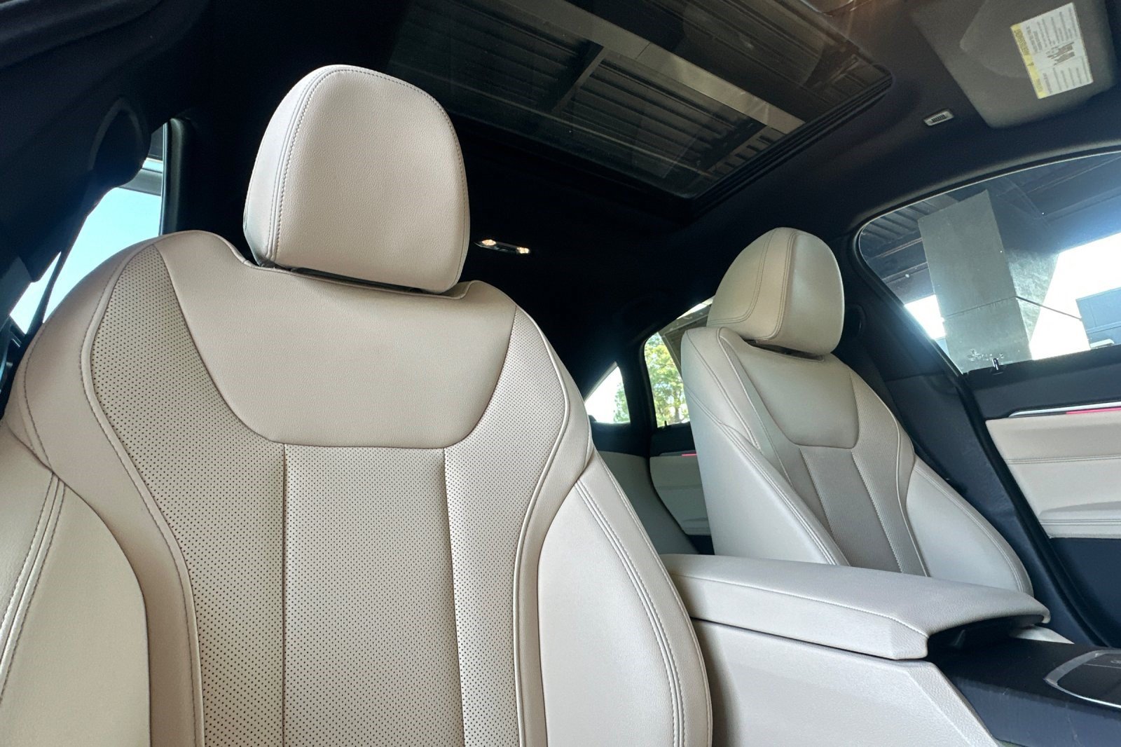 Certified 2024 BMW i4 eDrive40 w/ Premium Package RWD image 20