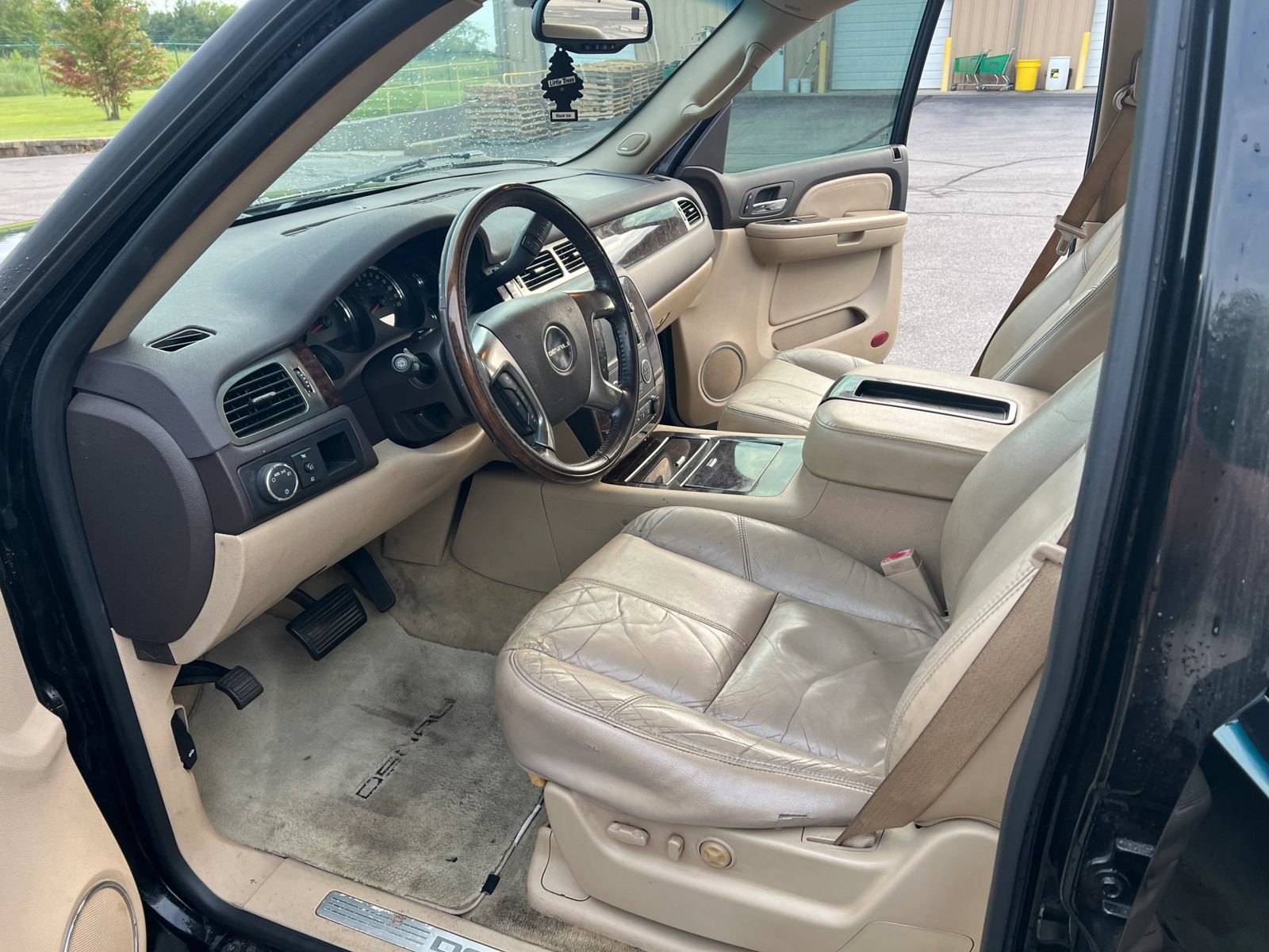 Used 2007 GMC Yukon Denali AWD/4WD image 11