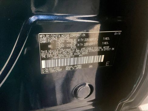 Used 2018 Toyota RAV4 XLE image 36