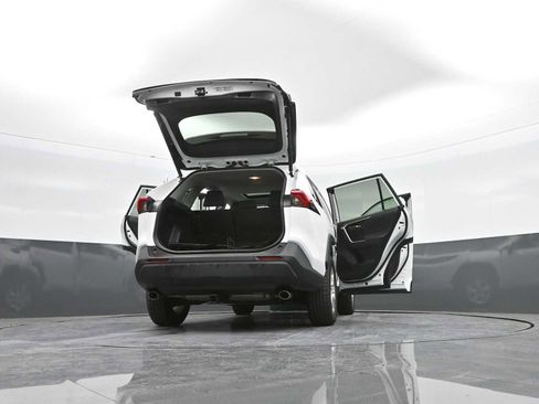 Used 2021 Toyota RAV4 XLE w/ Convenience Package image 48