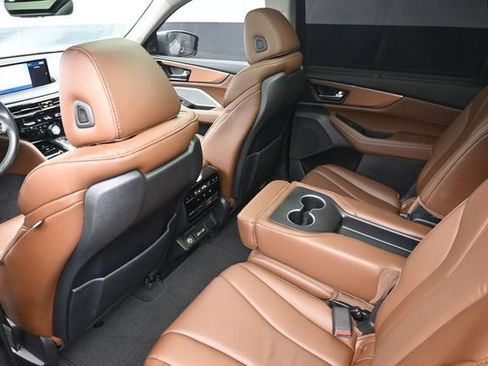 Used 2024 Acura MDX SH-AWD w/ Technology Package image 28