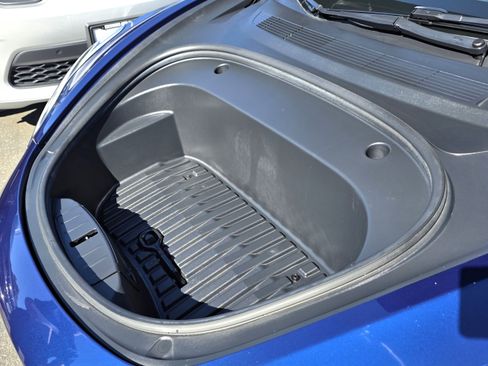 Used 2022 Tesla Model 3 image 8