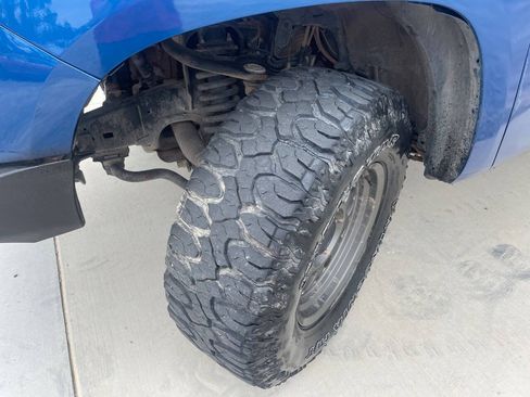 Used 2017 Toyota Tundra SR5 w/ SR5 Upgrade Package AWD/4WD image 12