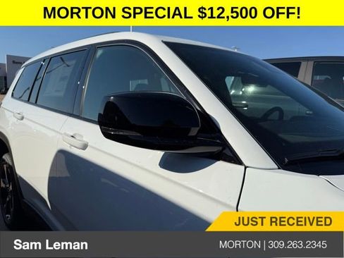 New 2025 Jeep Grand Cherokee L Limited w/ Black Appearance Package image 6