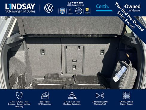 Certified 2022 Volkswagen Taos SEL w/ Panoramic Sunroof Package image 16